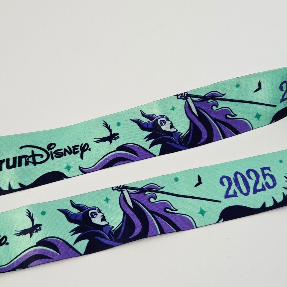 Disneyland Halloween 2025 runDisney Half Marathon Maleficent Finisher Medal READ - Picture 8 of 10